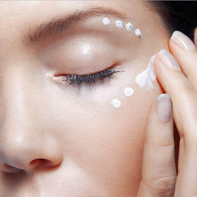 Temporary eye tightener eye cream