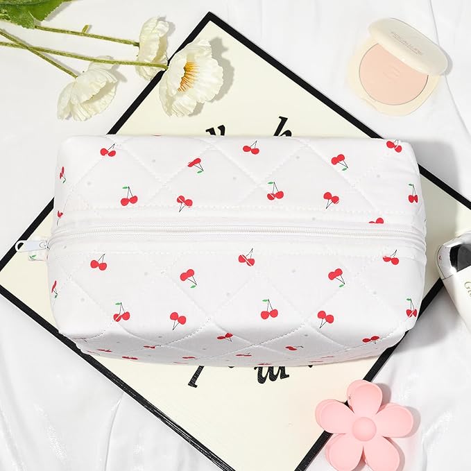 Soidram cute makeup bag quilted