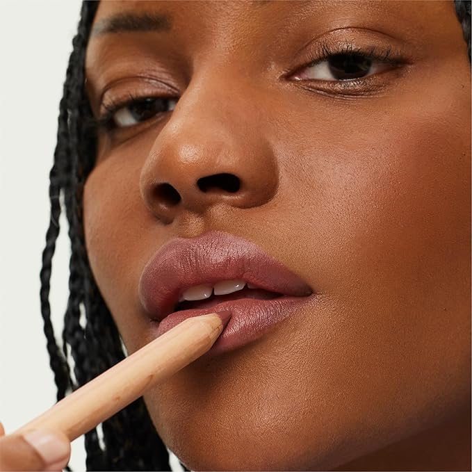 ILIA - Lip Sketch Hydrating Crayon | Non-Toxic, Cruelty-Free, Hyaluronic Acid, Hydrating + Long Lasting, Crease-Resistant, Demi-Matte (Genre)