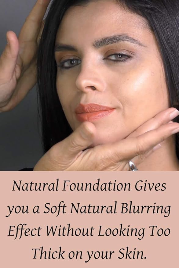 Pressed Mineral Foundation With Vitamin for a Natural