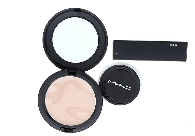 M.A.C Blot Powder/Pressed Medium, 12 g (205321) 12 g
