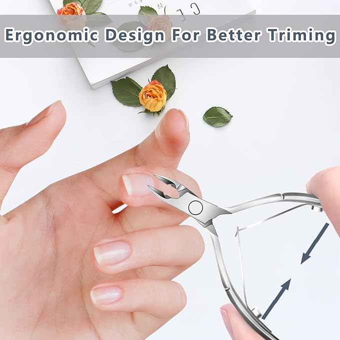 Cuticle trimmer with cuticle pusher