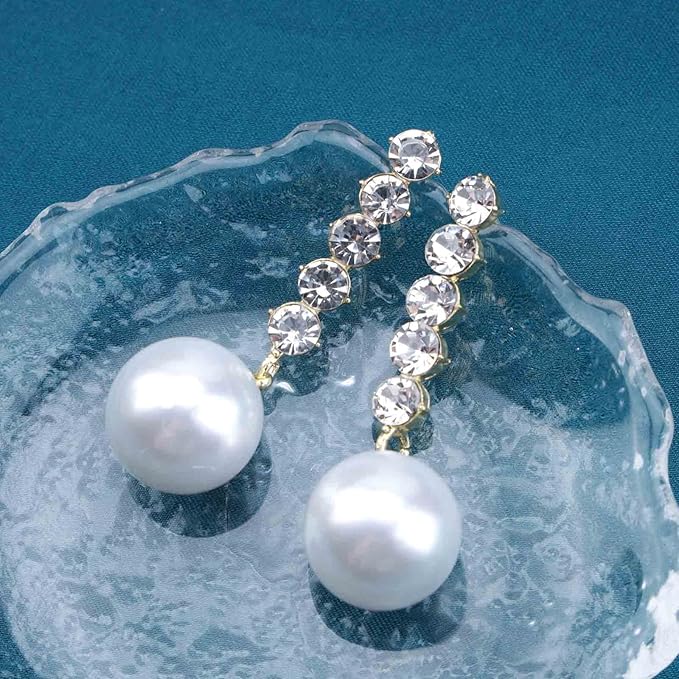 Vintage Pearl Drop Earring Gold Rhinestone
