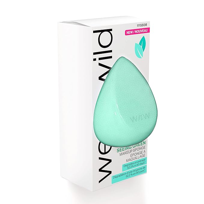 wet n wild Makeup Sponge - Low Product Absorption for Streak-Free Application, Effortless Blending Beauty for a Smooth Professional Looking Finish, Cruelty-Free & Vegan-Seeing Green