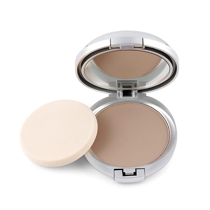 Pressed Mineral Foundation With Vitamin for a Natural