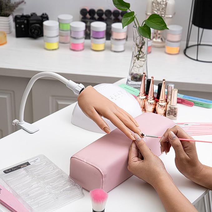 Nail silicone practice hand for