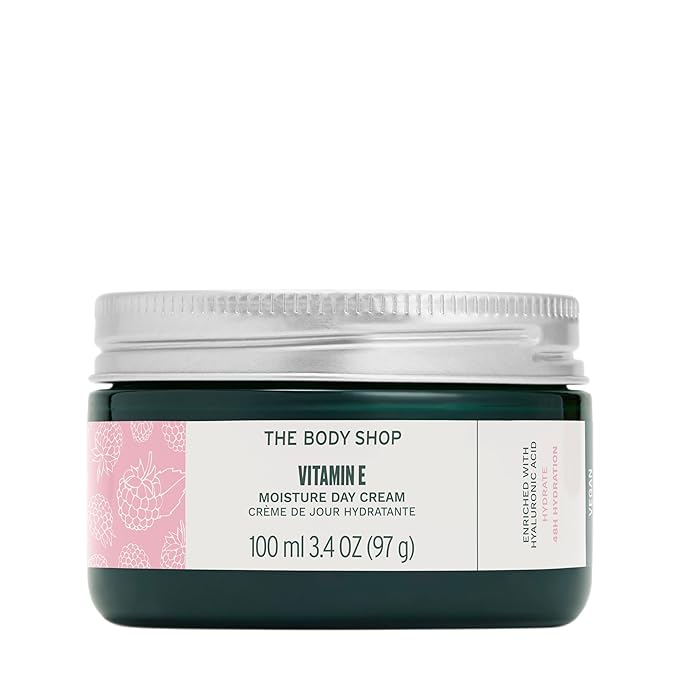 The Body Shop Vitamin E Moisture Cream – Fast Absorbing – Hydrates, Moisturizes and Protects – For All Skin Types – 3.4 oz