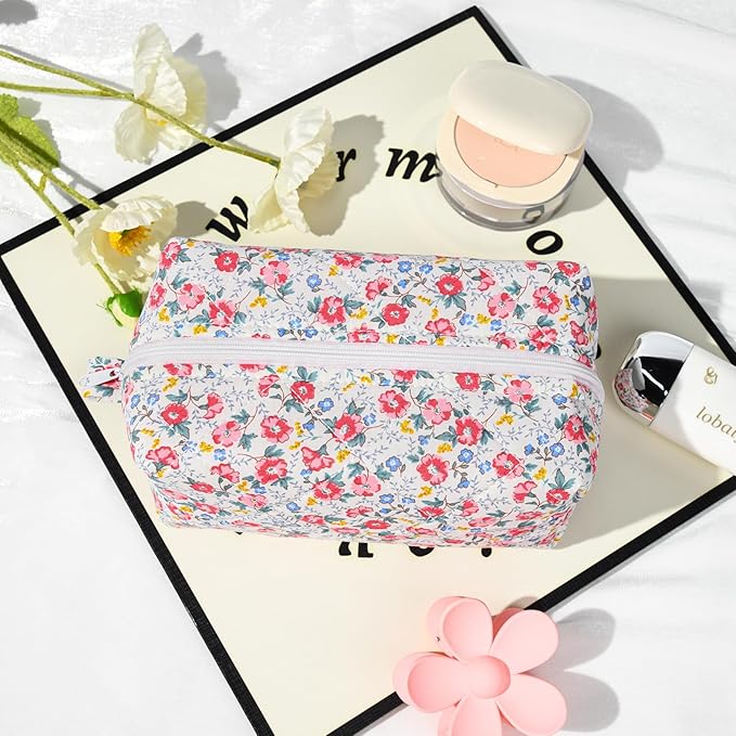 Soidram floral makeup bag quilted