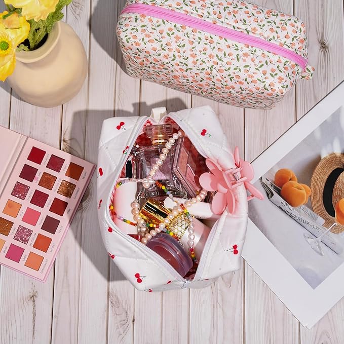 Soidram cute makeup bag quilted