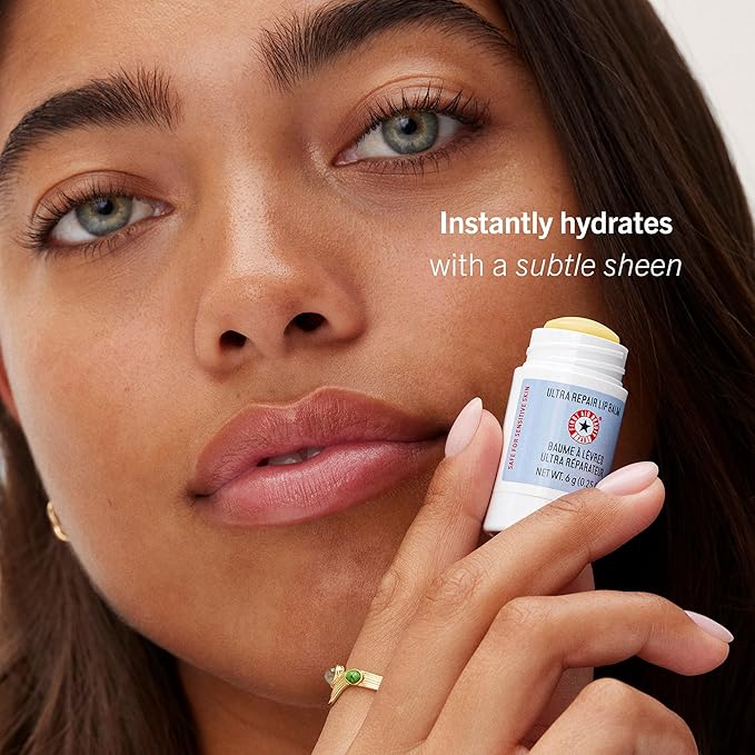First Aid Beauty - Ultra Repair Lip Balm, Instant Hydration and Moisture for Soft, Supple & Plump Lips, Concentrated Formula of Botanical Oils, Butters & Waxes, Cruelty Free, 0.25 oz, 3ct
