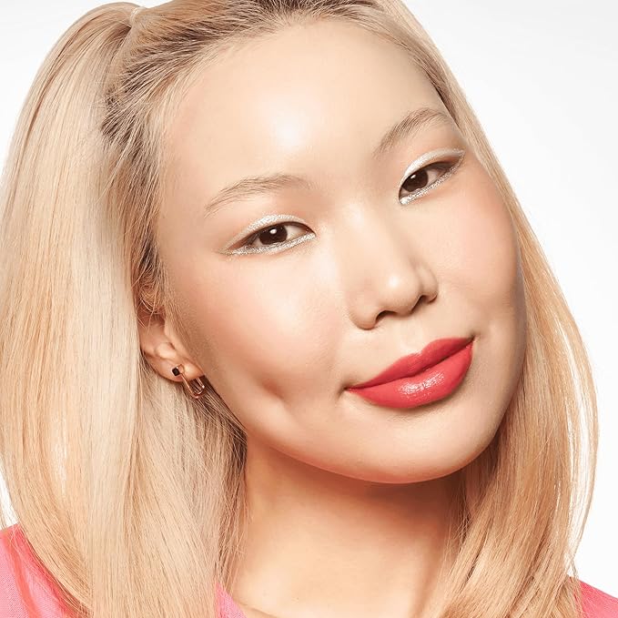 essence | Baby Got Glow Liquid Highlighter | Breezy Bronze)